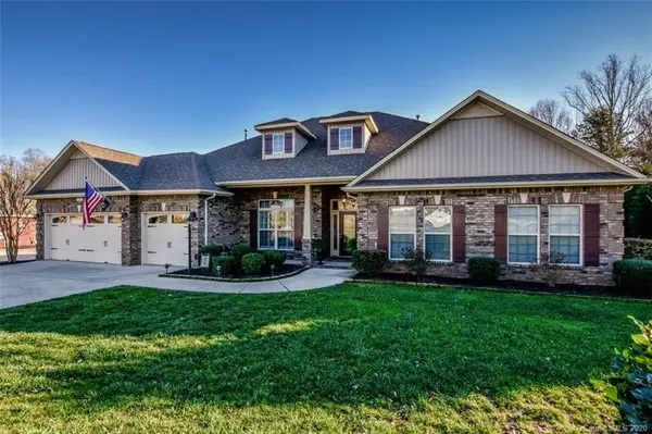 183 Mills Plantation CIR, Troutman, NC 28166