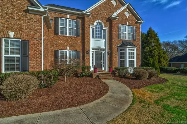 10002 Arlington Oaks DR, Charlotte, NC 28227