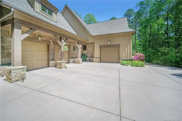 10060 Enclave CIR, Concord, NC 28027