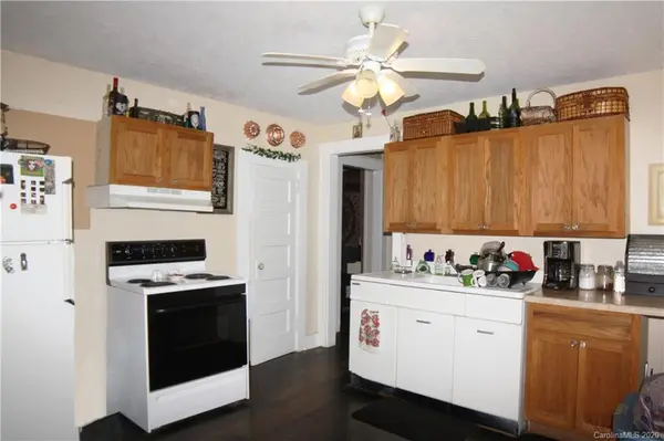 112 Powell ST, Swannanoa, NC 28778