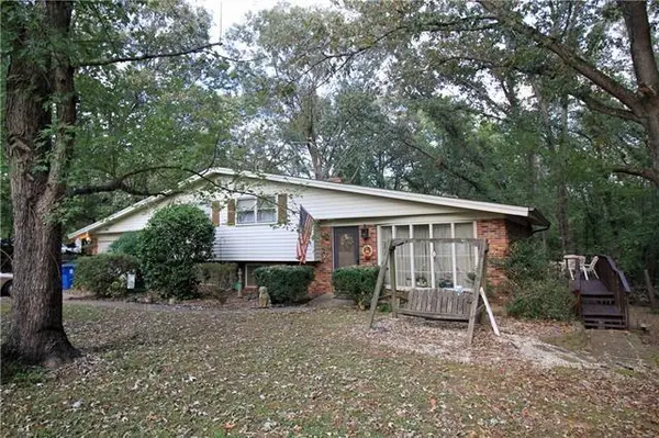 1372 Chancellor DR, Claremont, NC 28610