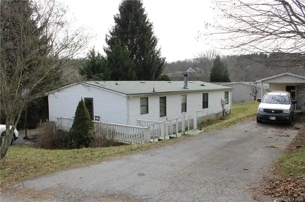 150 Beaver RUN S, Canton, NC 28716