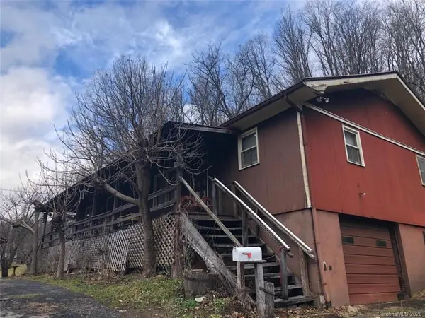 721 Fork Mountain RD, Bakersville, NC 28705