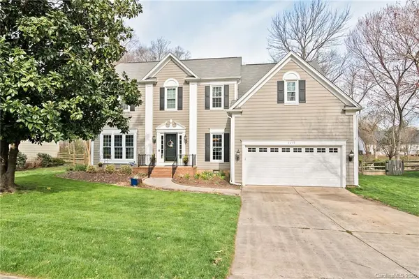 5049 Fairvista DR, Charlotte, NC 28269