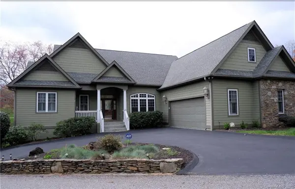 5 Split Creek CT, Mills River, NC 28759