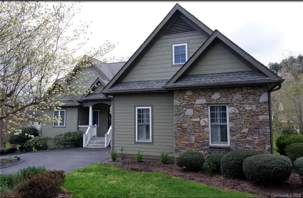5 Split Creek CT, Mills River, NC 28759