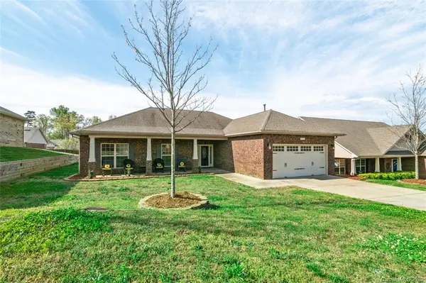 7252 Kenyon DR, Denver, NC 28037