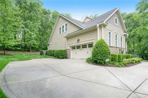 12643 Burr Oak LN #62, Charlotte, NC 28278