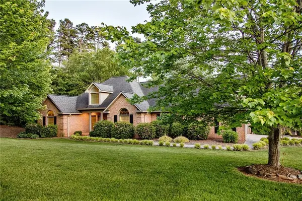 15 Alexander Pointe, Hickory, NC 28601