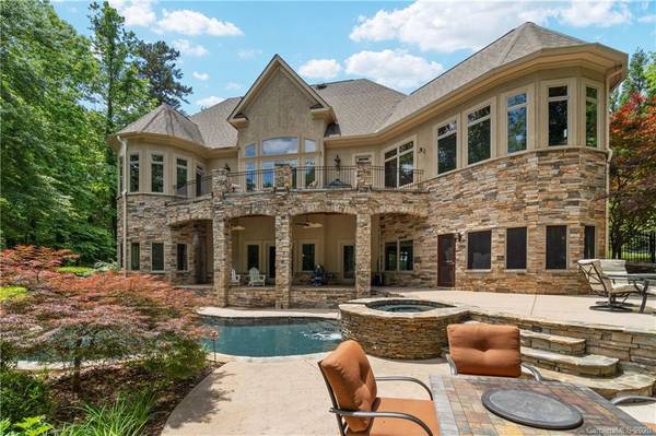 8068 Cross Creek LN, Denver, NC 28037