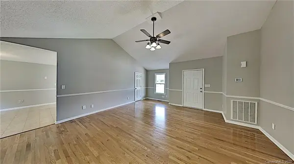 1035 Wilkerson ST, Belmont, NC 28012