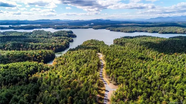 1255 Heron Point DR #2, Morganton, NC 28655