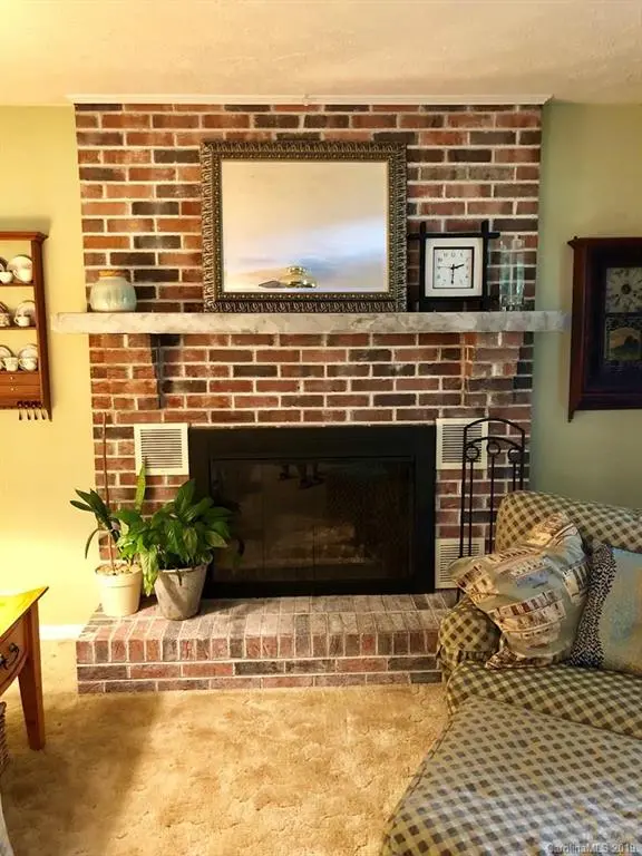 1226 Pine Grove Rd, Morganton, NC 28655