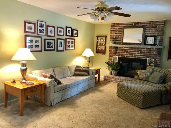 1226 Pine Grove Rd, Morganton, NC 28655