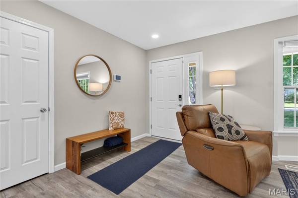 105 Lansing AVE, St Louis, MO 63043