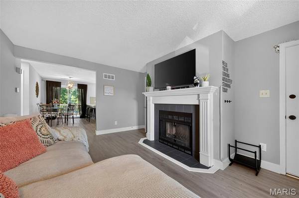 31 Delray #E, St Peters, MO 63376