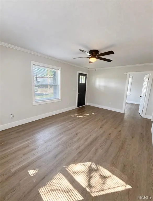 409 E Scioto ST, St James, MO 65559