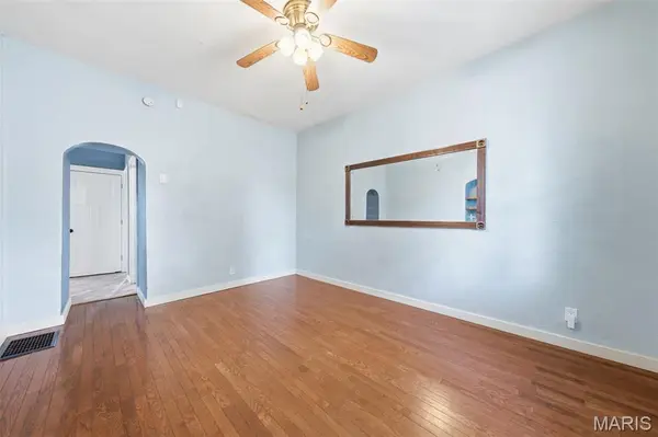 5335 Alfred AVE, St Louis, MO 63116