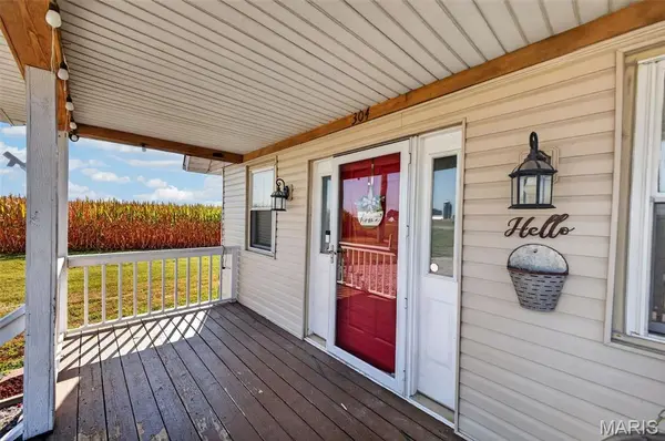 304 State AVE, Pocahontas, IL 62275