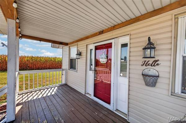 304 State AVE, Pocahontas, IL 62275