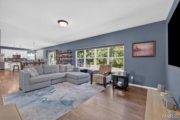 634 Creek Bend DR, Lake St Louis, MO 63367