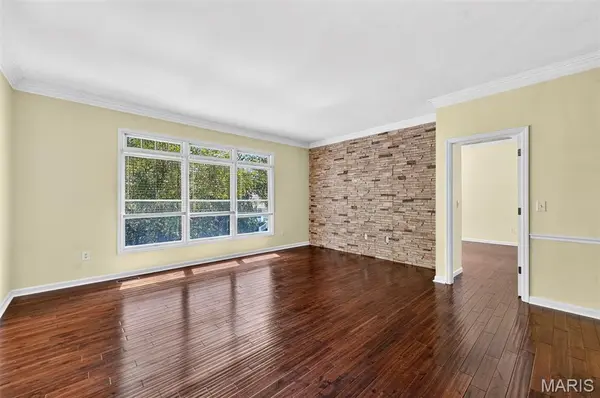 5522 Heather Bluff CT, St Louis, MO 63128
