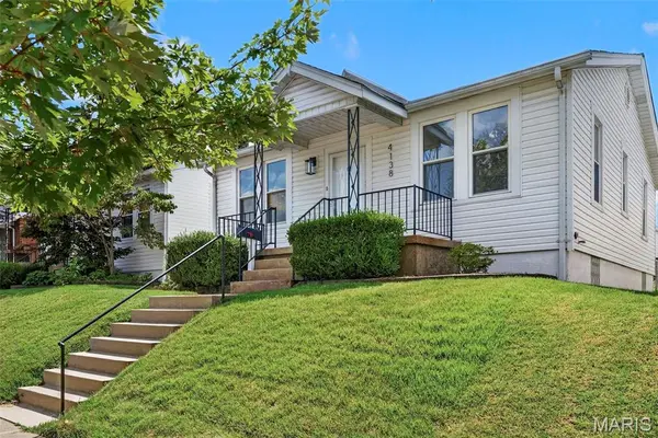 4138 Quincy ST, St Louis, MO 63116