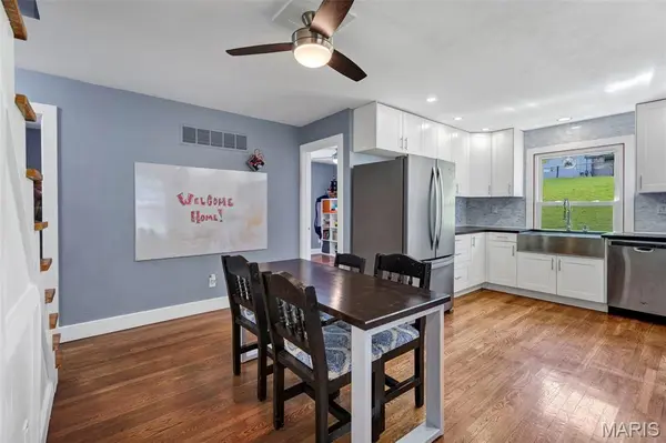 1533 Sherman DR, St Charles, MO 63303