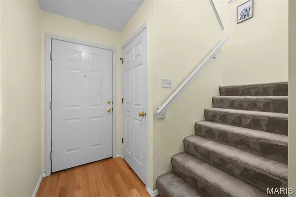 1227 Big Bend Crossing DR, Manchester, MO 63088