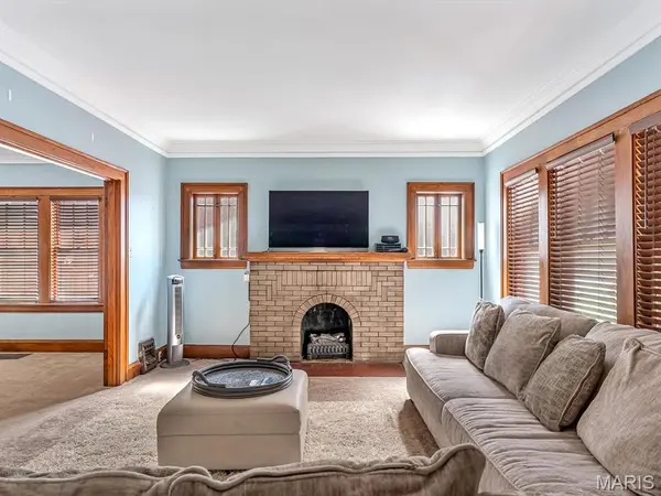 851 Washington AVE, Alton, IL 62002
