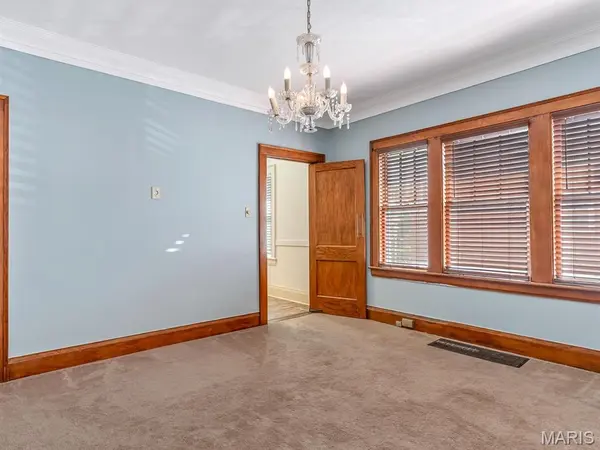 851 Washington AVE, Alton, IL 62002