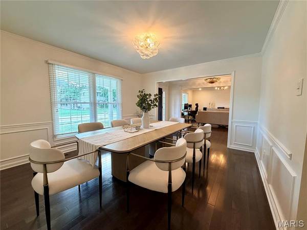 584 Sunbridge Drive, Chesterfield, MO 63017
