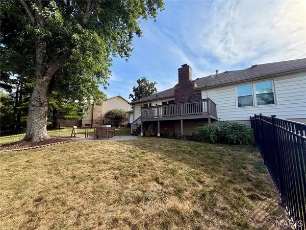 584 Sunbridge Drive, Chesterfield, MO 63017