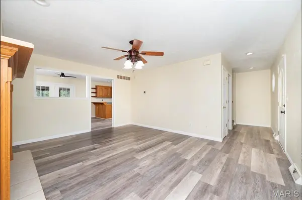 107 Crosscut RD, St Robert, MO 65584