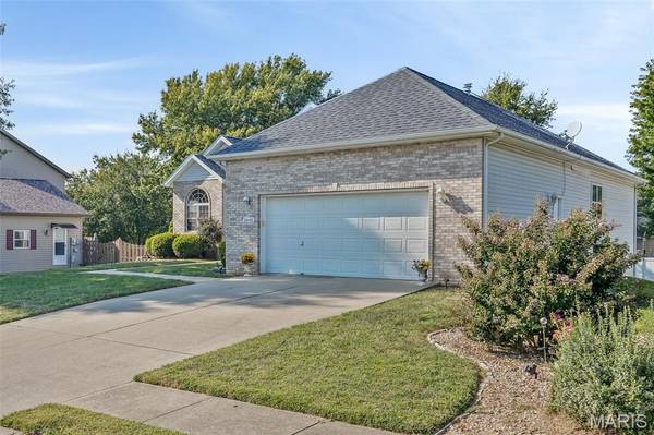 2645 Katrine Lake DR, Shiloh, IL 62221