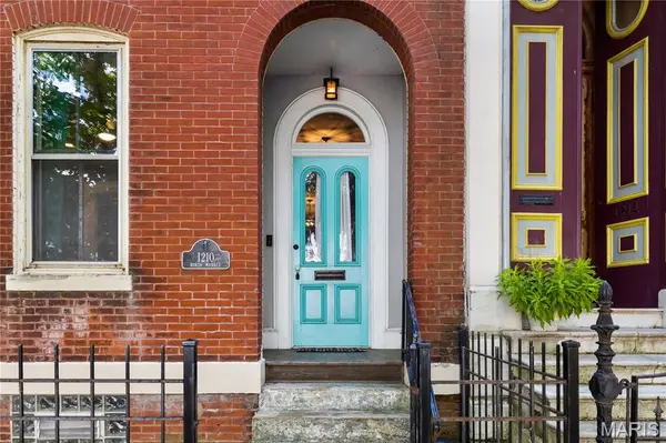 1210 N Market ST, St Louis, MO 63106