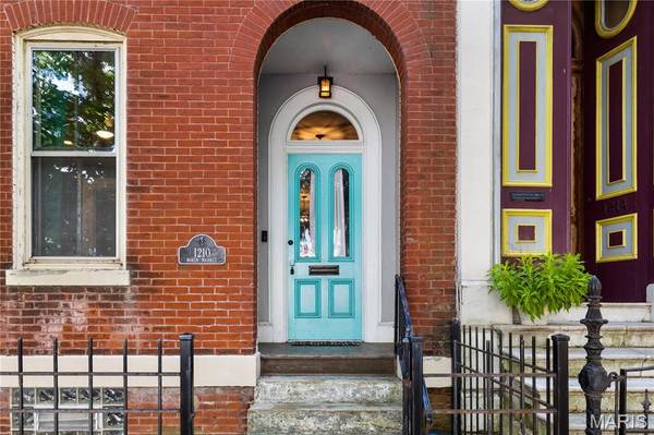 1210 N Market ST, St Louis, MO 63106