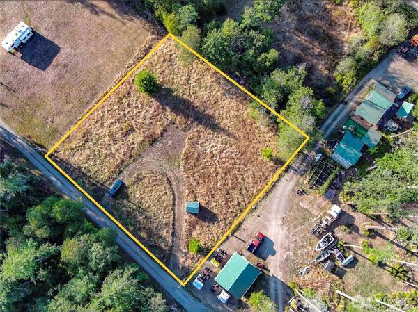 711 xxx Schwartz RD, Nordland, WA 98358