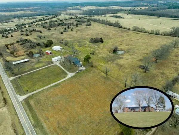 2190 St Highway 181, Dora, MO 65637