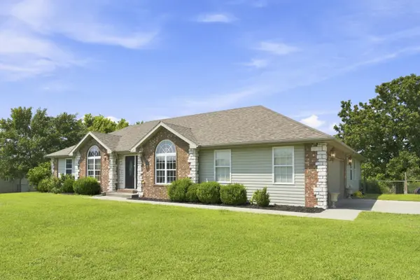 355 Julip LN, Highlandville, MO 65669