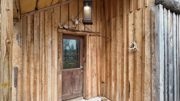 2251 E 360th RD, Louisburg, MO 65685
