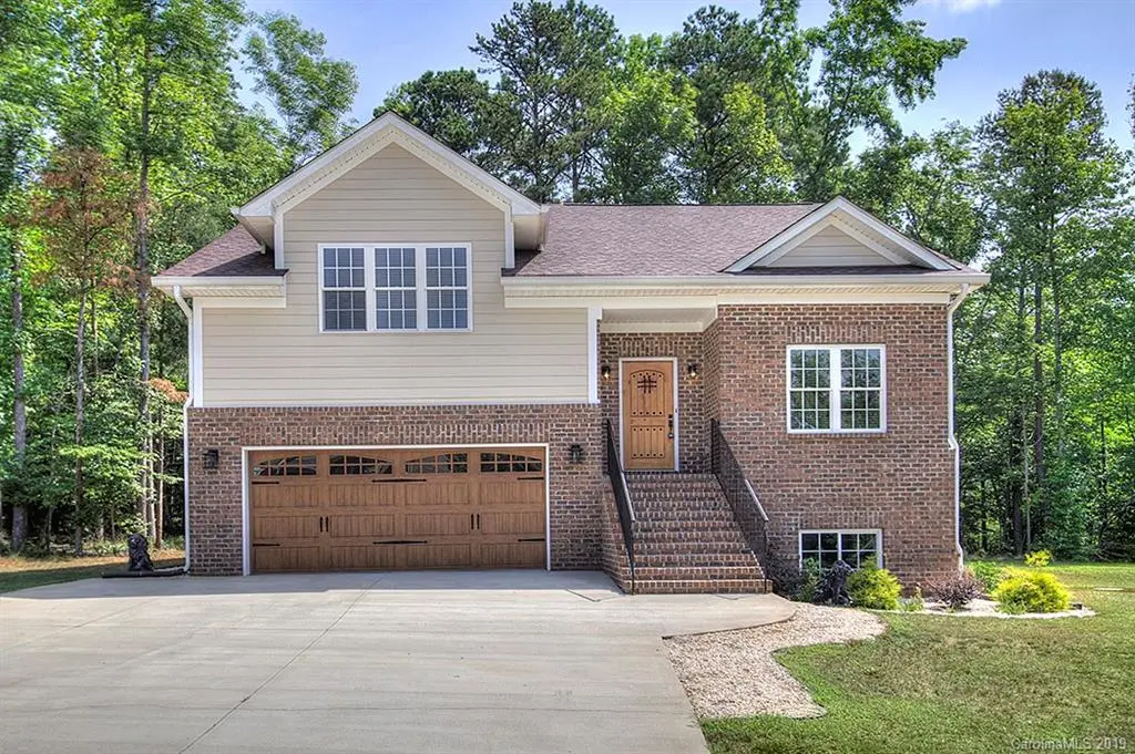 4822 Rockwood DR, Waxhaw, NC 28173