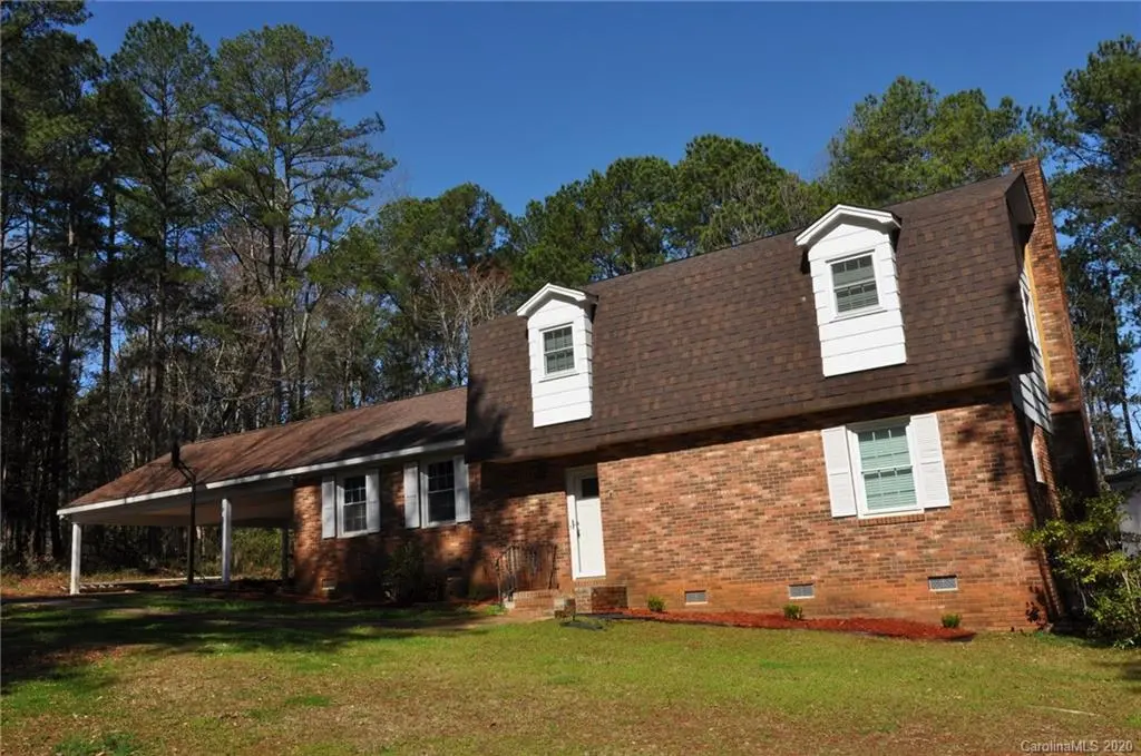 637 Hilltop DR, Chester, SC 29706