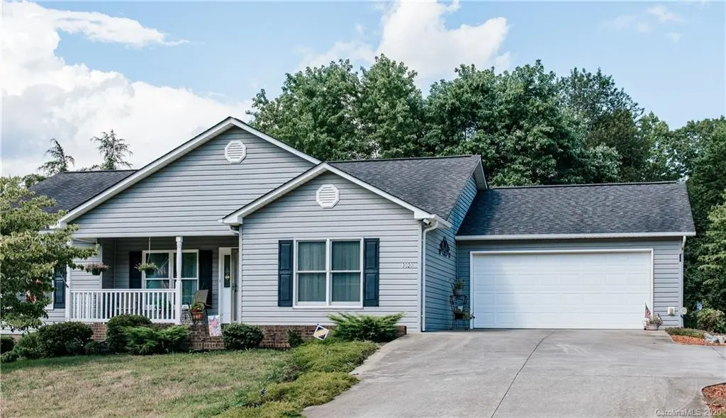 3020 Peachtree Street EXT, Claremont, NC 28610