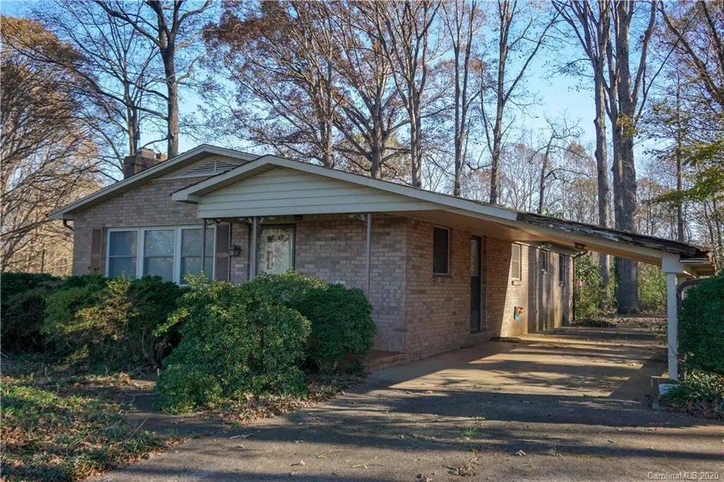 1848 Sigmon Dairy RD, Newton, NC 28658
