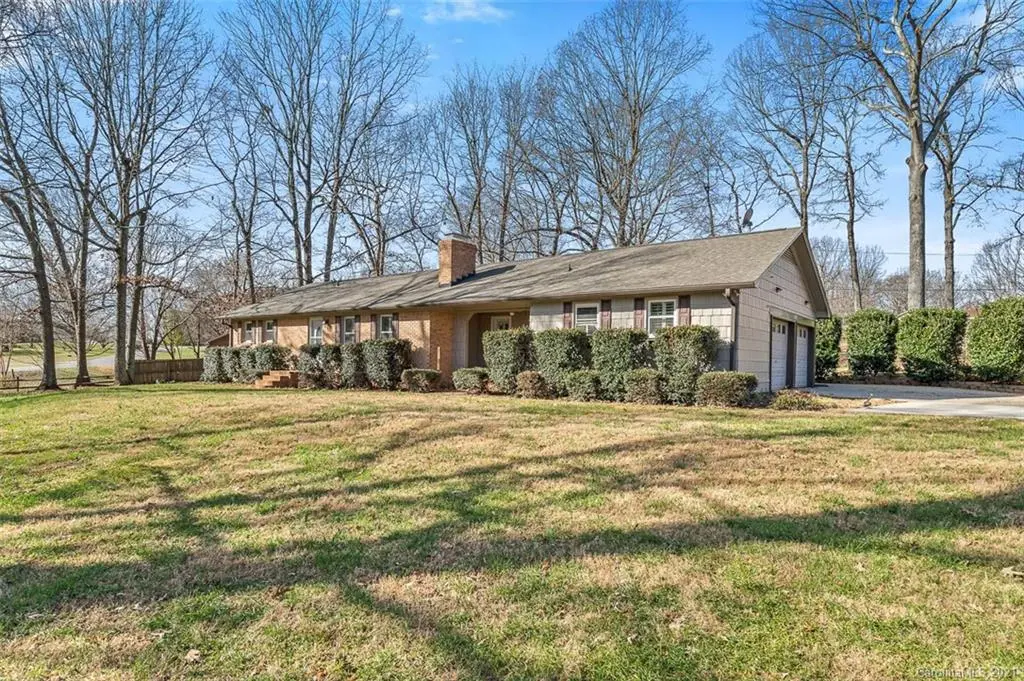 1776 Arden DR, Lincolnton, NC 28092