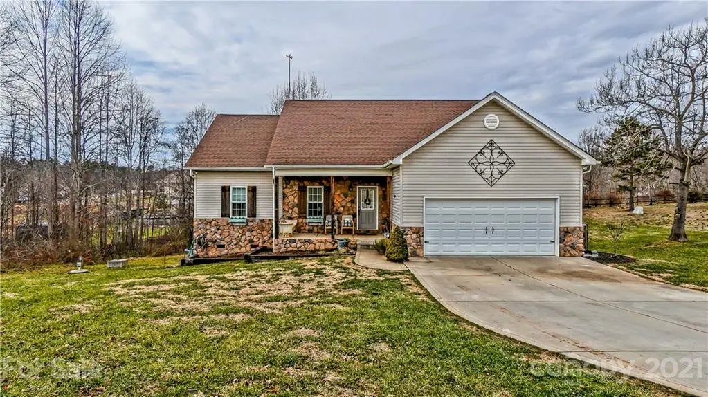 132 Logan Ridge DR, Statesville, NC 28677
