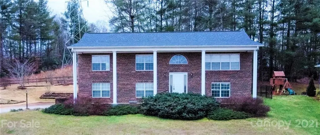 6249 Mountainside DR, Hickory, NC 28601