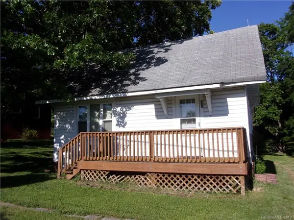 708 Roosevelt ST, Badin, NC 28009