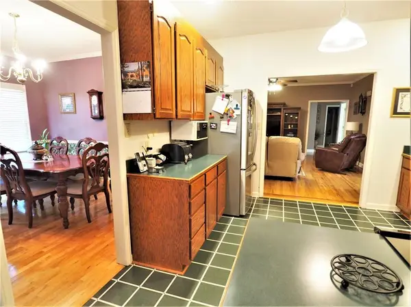 4946 Brookridge DR, Hickory, NC 28601